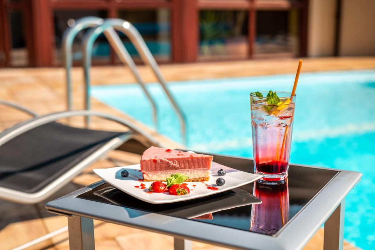 Wellness Hotel Spark Малацки Екстер'єр фото