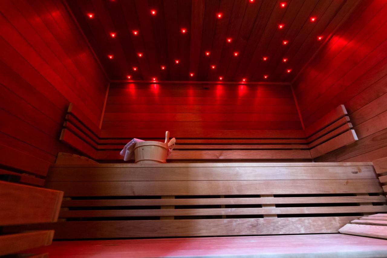 Wellness Hotel Spark Малацки Екстер'єр фото